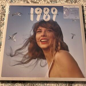 Taylor Swift 1989 (hers) Blue Skies Sealed